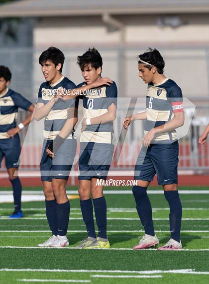 Thumbnail 2 in Lee [Robert E.] vs Alexander (UIL 6A Region 4 Semifinal) photogallery.