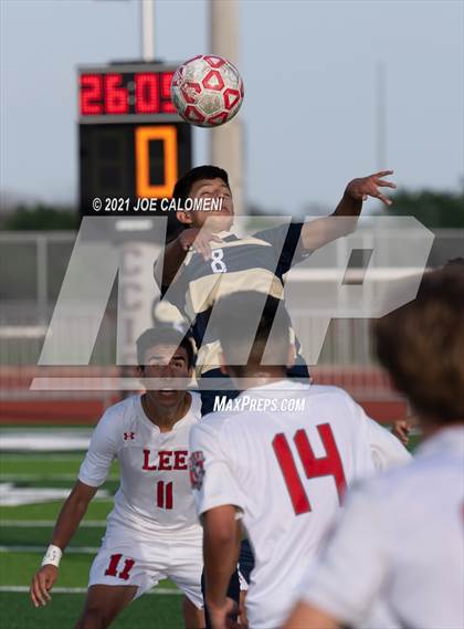 Thumbnail 1 in Lee [Robert E.] vs Alexander (UIL 6A Region 4 Semifinal) photogallery.