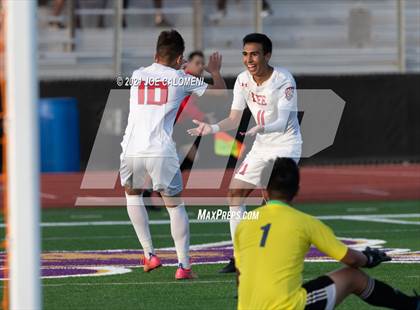 Thumbnail 2 in Lee [Robert E.] vs Alexander (UIL 6A Region 4 Semifinal) photogallery.