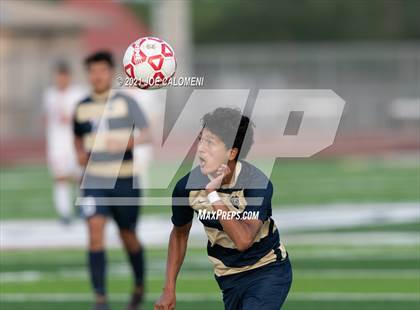 Thumbnail 2 in Lee [Robert E.] vs Alexander (UIL 6A Region 4 Semifinal) photogallery.