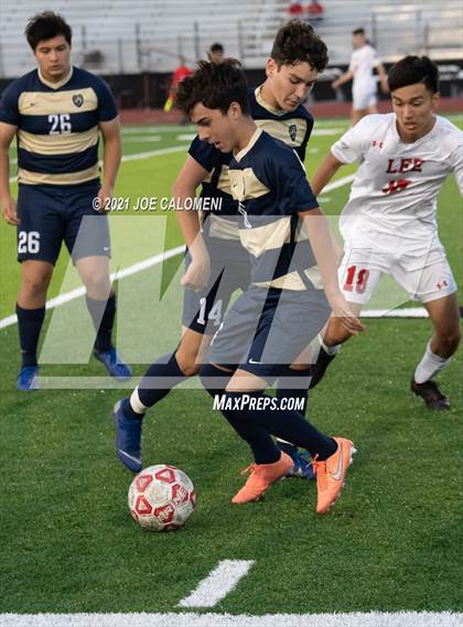 Thumbnail 3 in Lee [Robert E.] vs Alexander (UIL 6A Region 4 Semifinal) photogallery.