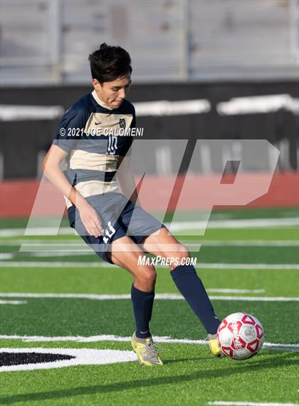 Thumbnail 2 in Lee [Robert E.] vs Alexander (UIL 6A Region 4 Semifinal) photogallery.