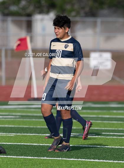 Thumbnail 2 in Lee [Robert E.] vs Alexander (UIL 6A Region 4 Semifinal) photogallery.