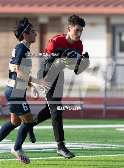 Thumbnail 1 in Lee [Robert E.] vs Alexander (UIL 6A Region 4 Semifinal) photogallery.