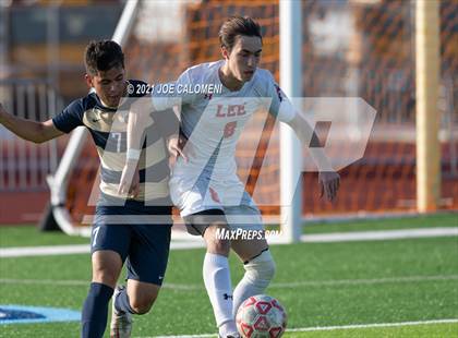 Thumbnail 2 in Lee [Robert E.] vs Alexander (UIL 6A Region 4 Semifinal) photogallery.