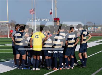 Thumbnail 1 in Lee [Robert E.] vs Alexander (UIL 6A Region 4 Semifinal) photogallery.