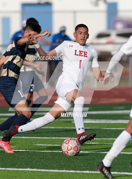 Thumbnail 3 in Lee [Robert E.] vs Alexander (UIL 6A Region 4 Semifinal) photogallery.