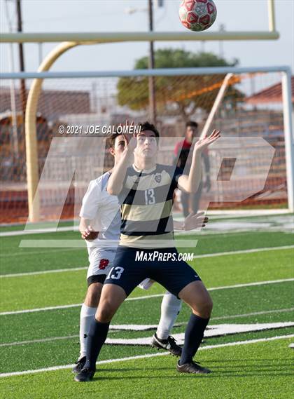 Thumbnail 3 in Lee [Robert E.] vs Alexander (UIL 6A Region 4 Semifinal) photogallery.