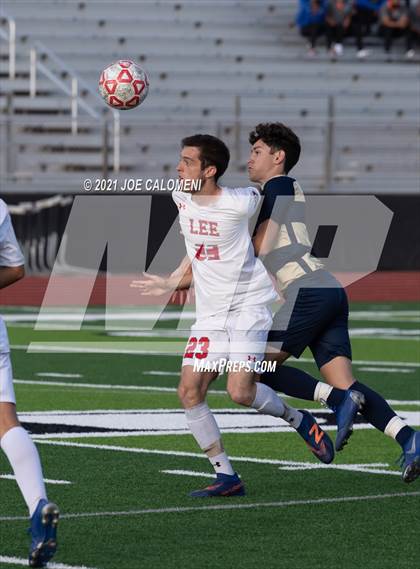 Thumbnail 3 in Lee [Robert E.] vs Alexander (UIL 6A Region 4 Semifinal) photogallery.