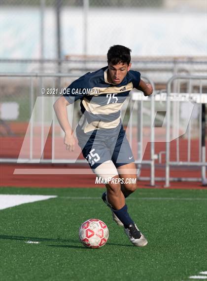 Thumbnail 3 in Lee [Robert E.] vs Alexander (UIL 6A Region 4 Semifinal) photogallery.