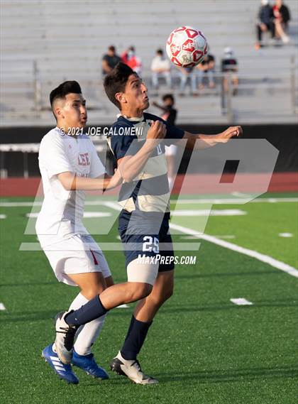 Thumbnail 2 in Lee [Robert E.] vs Alexander (UIL 6A Region 4 Semifinal) photogallery.