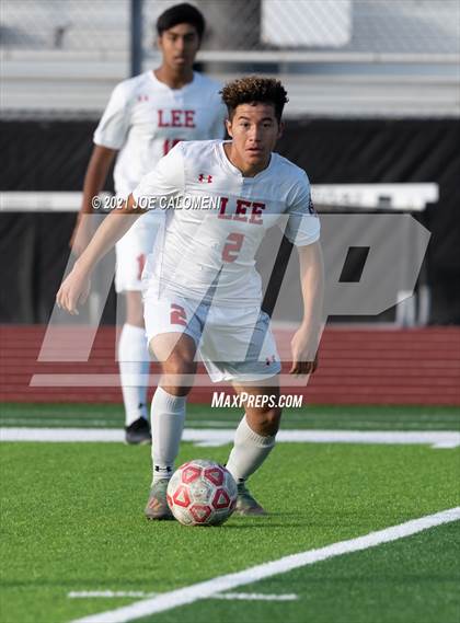 Thumbnail 3 in Lee [Robert E.] vs Alexander (UIL 6A Region 4 Semifinal) photogallery.