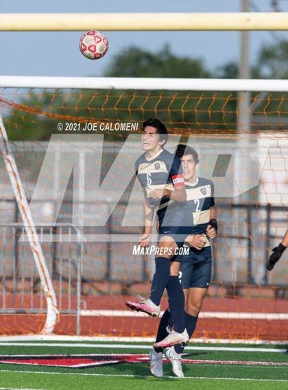 Thumbnail 1 in Lee [Robert E.] vs Alexander (UIL 6A Region 4 Semifinal) photogallery.