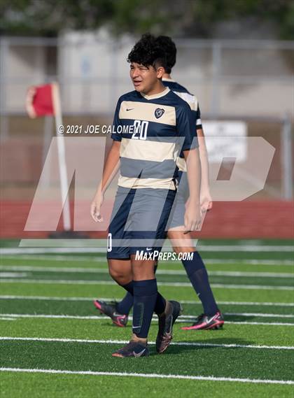Thumbnail 1 in Lee [Robert E.] vs Alexander (UIL 6A Region 4 Semifinal) photogallery.