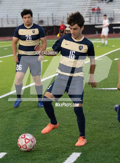 Thumbnail 2 in Lee [Robert E.] vs Alexander (UIL 6A Region 4 Semifinal) photogallery.