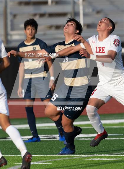 Thumbnail 2 in Lee [Robert E.] vs Alexander (UIL 6A Region 4 Semifinal) photogallery.