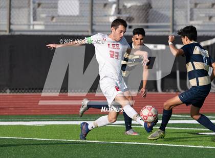 Thumbnail 1 in Lee [Robert E.] vs Alexander (UIL 6A Region 4 Semifinal) photogallery.