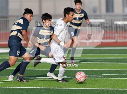 Thumbnail 2 in Lee [Robert E.] vs Alexander (UIL 6A Region 4 Semifinal) photogallery.