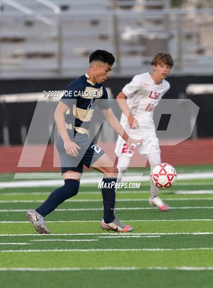 Thumbnail 2 in Lee [Robert E.] vs Alexander (UIL 6A Region 4 Semifinal) photogallery.