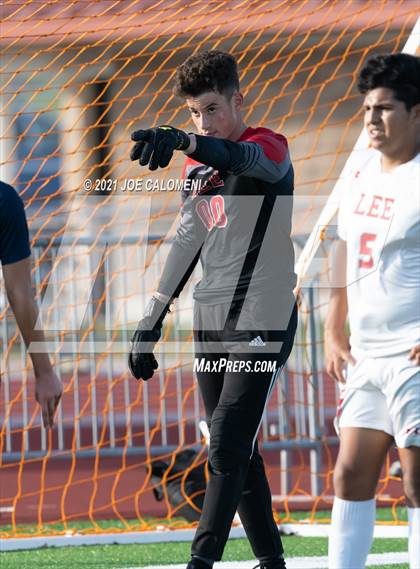 Thumbnail 3 in Lee [Robert E.] vs Alexander (UIL 6A Region 4 Semifinal) photogallery.