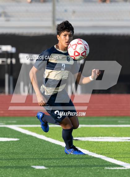 Thumbnail 2 in Lee [Robert E.] vs Alexander (UIL 6A Region 4 Semifinal) photogallery.