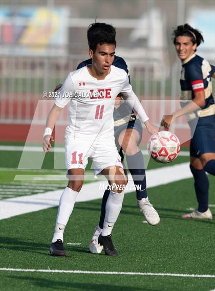 Thumbnail 3 in Lee [Robert E.] vs Alexander (UIL 6A Region 4 Semifinal) photogallery.