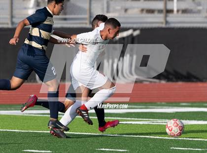 Thumbnail 2 in Lee [Robert E.] vs Alexander (UIL 6A Region 4 Semifinal) photogallery.
