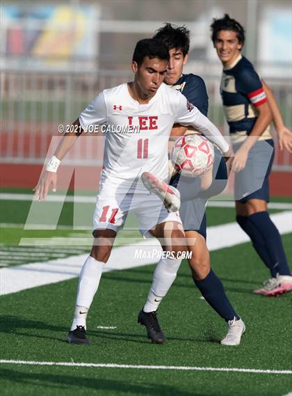 Thumbnail 1 in Lee [Robert E.] vs Alexander (UIL 6A Region 4 Semifinal) photogallery.