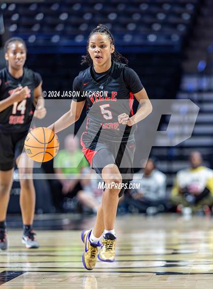 Thumbnail 2 in Rolesville @ Charlotte Catholic (NCHSAA 4A Final) photogallery.