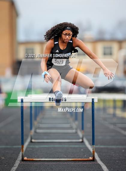 Thumbnail 1 in Shelby County 5-Way Track Meet photogallery.