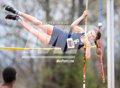 Thumbnail 2 in Shelby County 5-Way Track Meet photogallery.