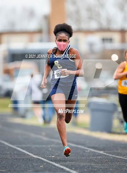 Thumbnail 3 in Shelby County 5-Way Track Meet photogallery.