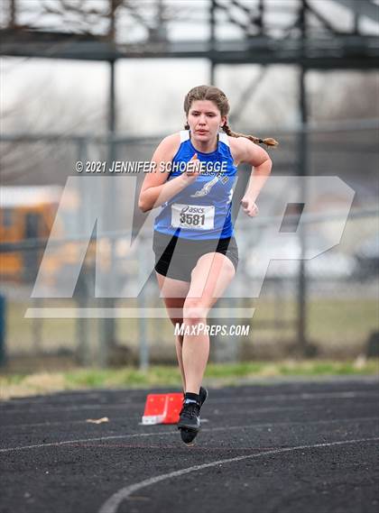 Thumbnail 2 in Shelby County 5-Way Track Meet photogallery.