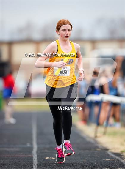 Thumbnail 1 in Shelby County 5-Way Track Meet photogallery.