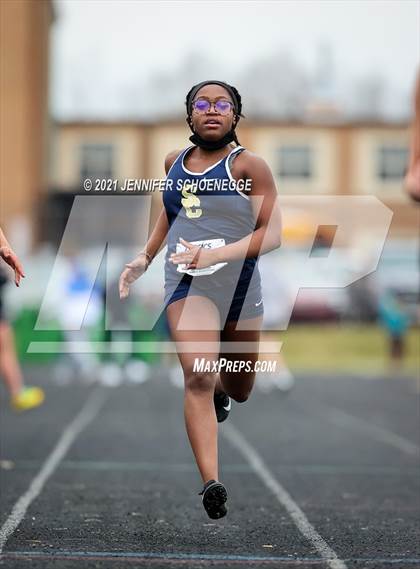 Thumbnail 2 in Shelby County 5-Way Track Meet photogallery.