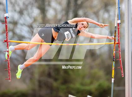 Thumbnail 1 in Shelby County 5-Way Track Meet photogallery.