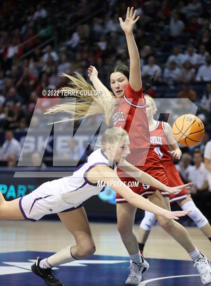 Thumbnail 3 in Springville vs. Lehi (UHSAA 5A Final) photogallery.