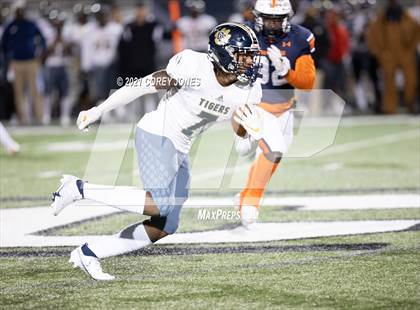 Thumbnail 2 in Douglas County vs Northside (GHSA AAAAAA Round 2 Playoff) photogallery.