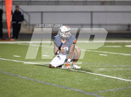 Thumbnail 2 in Douglas County vs Northside (GHSA AAAAAA Round 2 Playoff) photogallery.