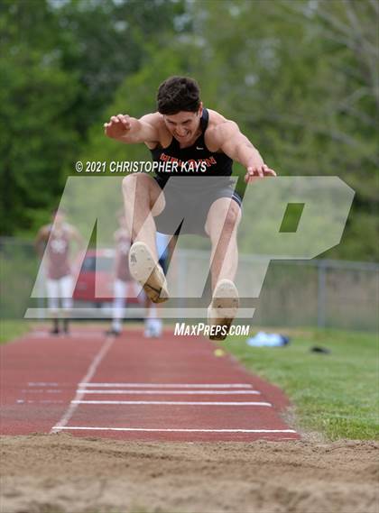 Thumbnail 1 in Herrin Invitational photogallery.