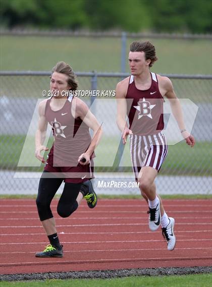 Thumbnail 2 in Herrin Invitational photogallery.