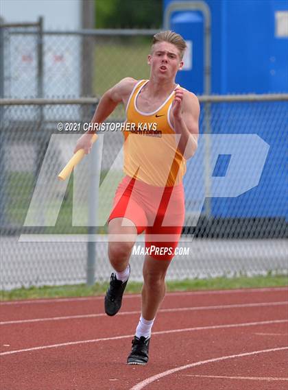 Thumbnail 3 in Herrin Invitational photogallery.