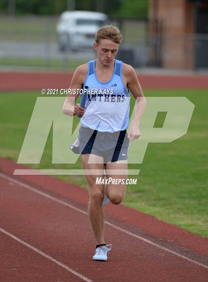 Thumbnail 1 in Herrin Invitational photogallery.