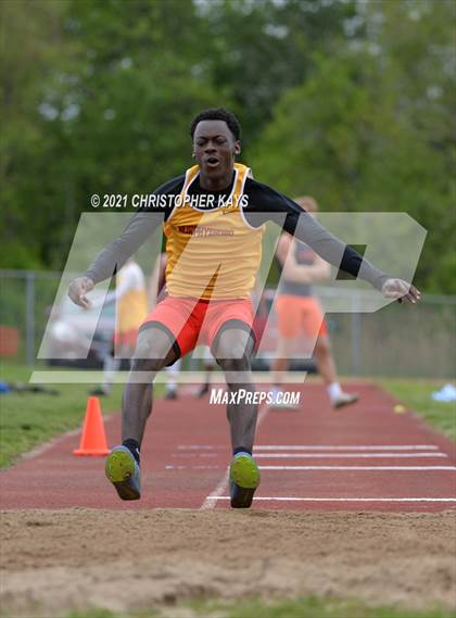 Thumbnail 1 in Herrin Invitational photogallery.