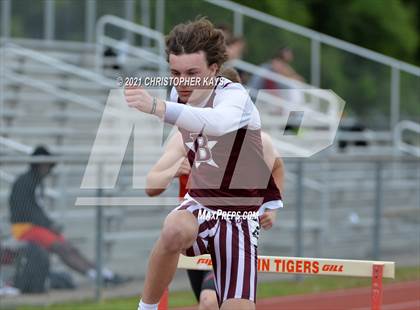 Thumbnail 1 in Herrin Invitational photogallery.