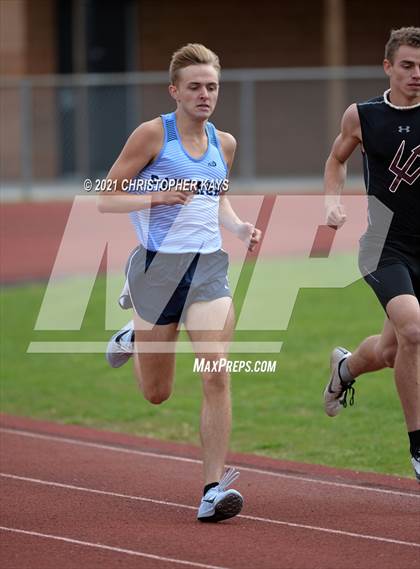 Thumbnail 1 in Herrin Invitational photogallery.