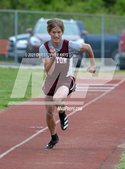 Thumbnail 2 in Herrin Invitational photogallery.