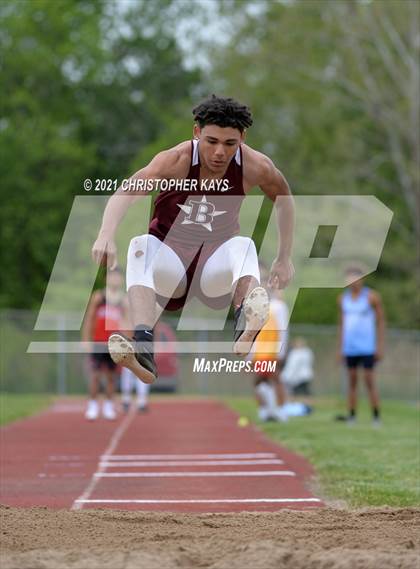 Thumbnail 1 in Herrin Invitational photogallery.