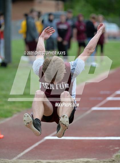 Thumbnail 1 in Herrin Invitational photogallery.
