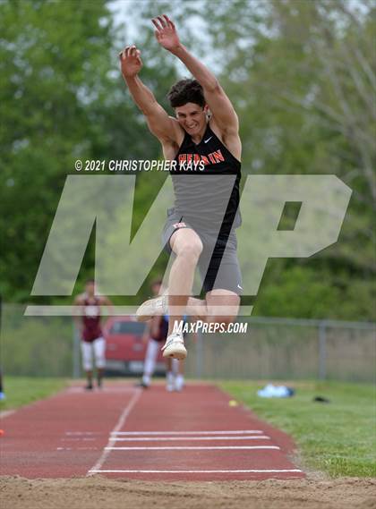 Thumbnail 2 in Herrin Invitational photogallery.
